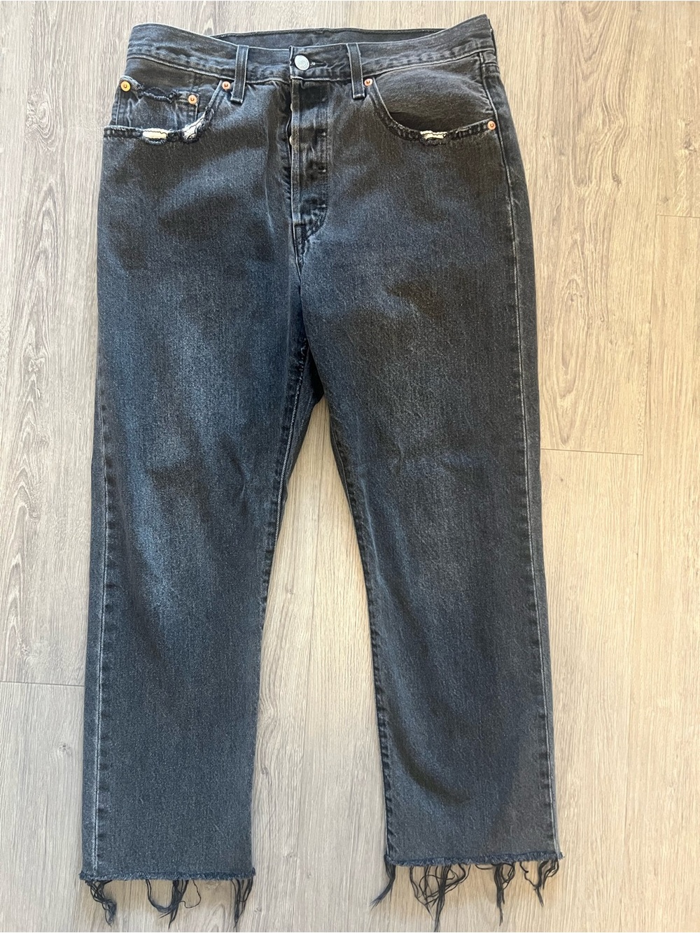 Levi's Black Straight-Leg Jeans with Frayed Hem